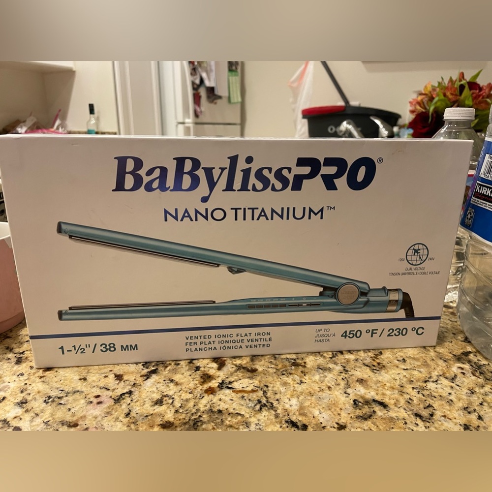 New in box 📦 BabyBliss straightener.